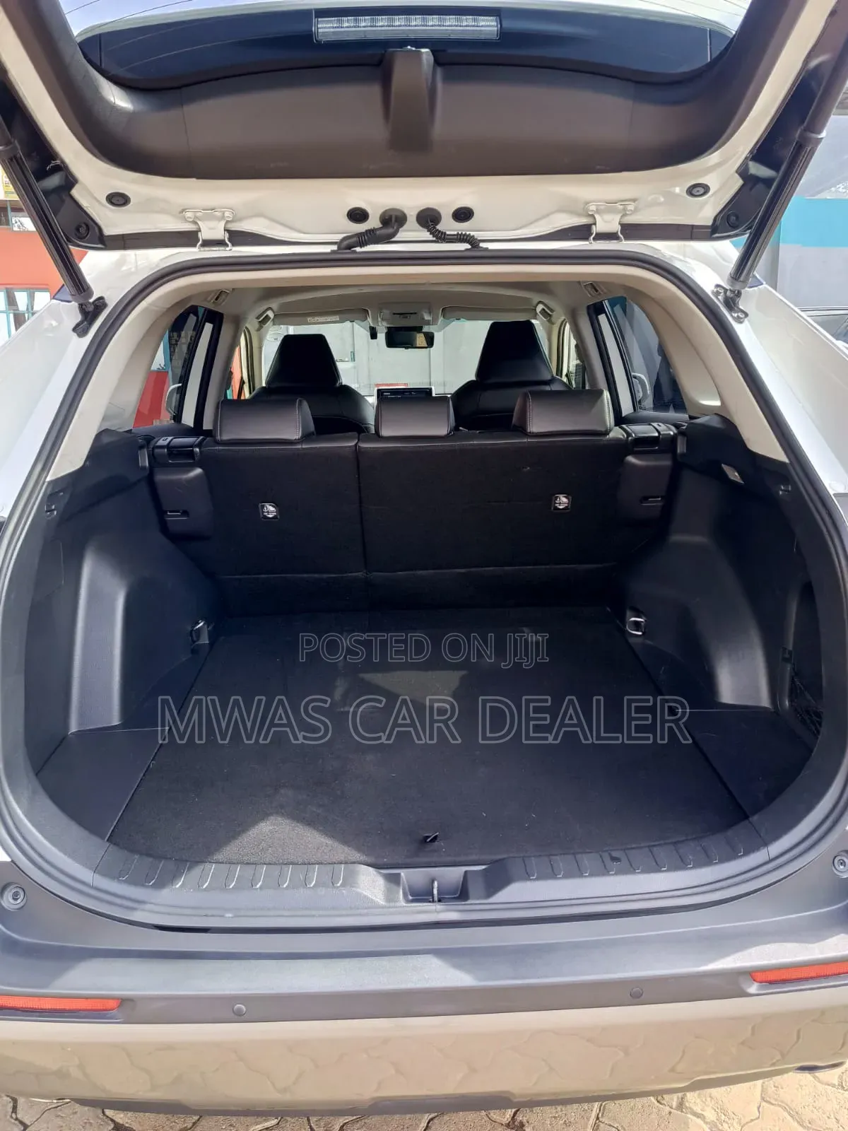 Toyota RAV4 2019 White