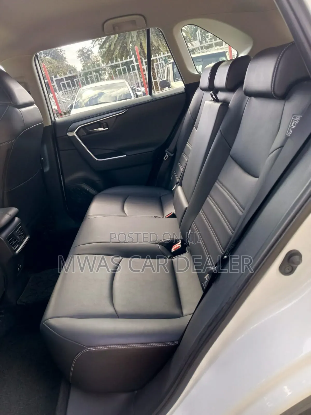 Toyota RAV4 2019 White