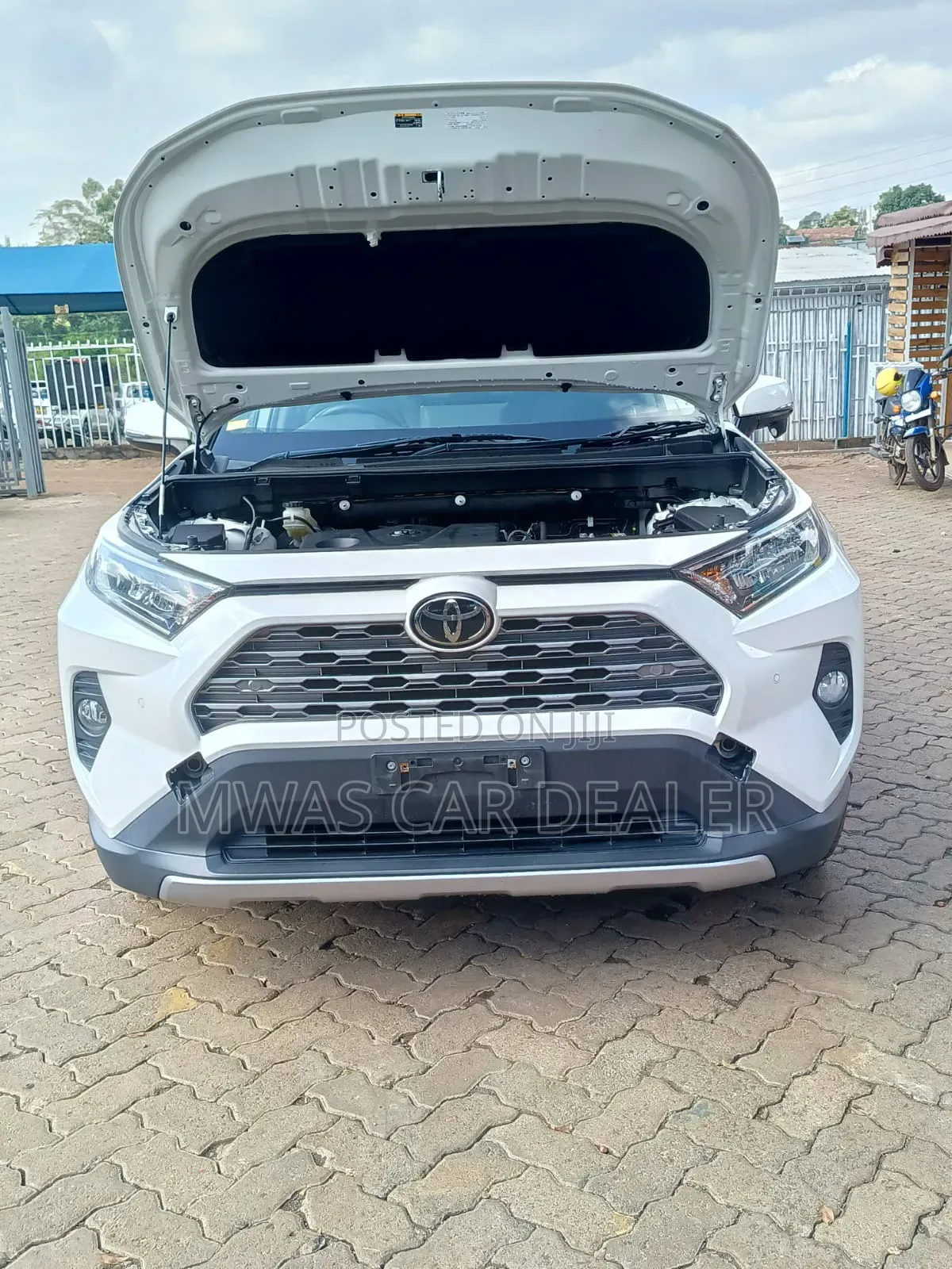 Toyota RAV4 2019 White