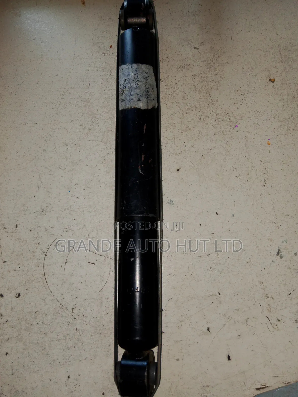 Rear Shock Absorbers Mitsubishi Pajero
