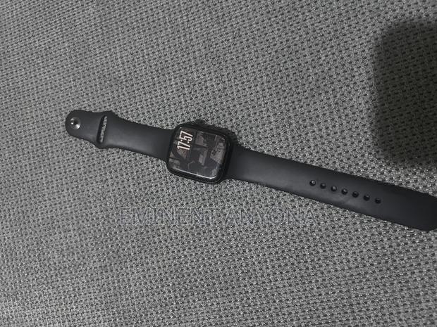 Apple Watch Series 7 - thumbnail 2