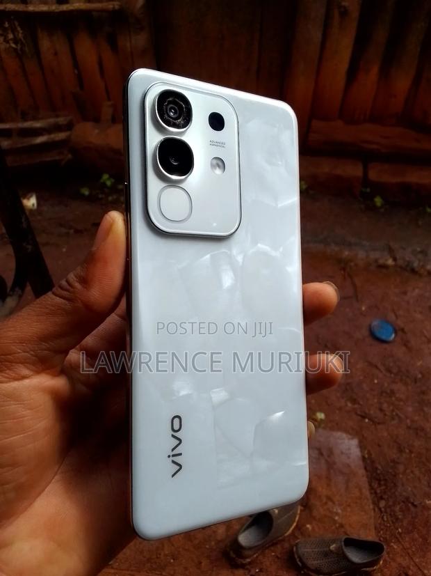 Vivo Y29 128 GB White