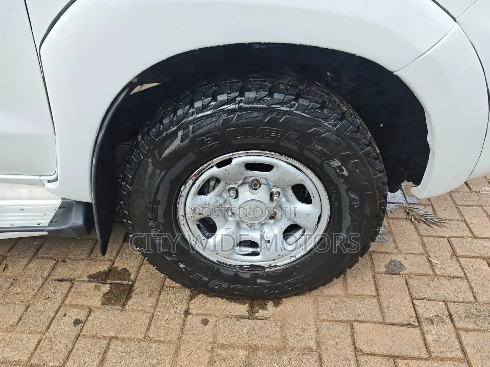 Toyota Land Cruiser Prado 2021 White