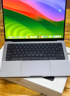 Laptop Apple MacBook Pro 2022 M2 16GB Apple M2 SSD 512GB
