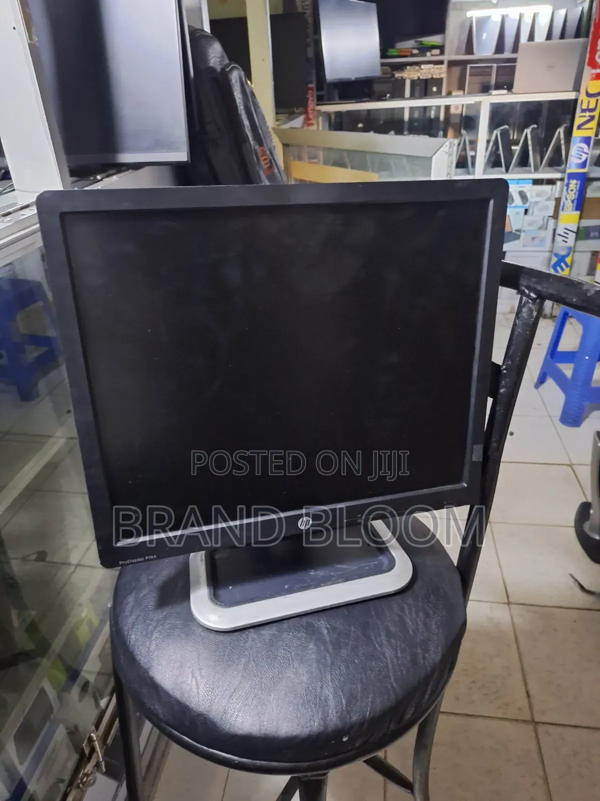 19 Inches Hp Monitor Normal