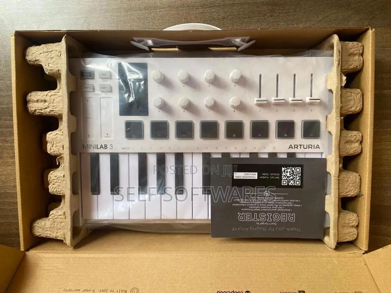 Arturia Minilab 3 (Universal Midi Controller)