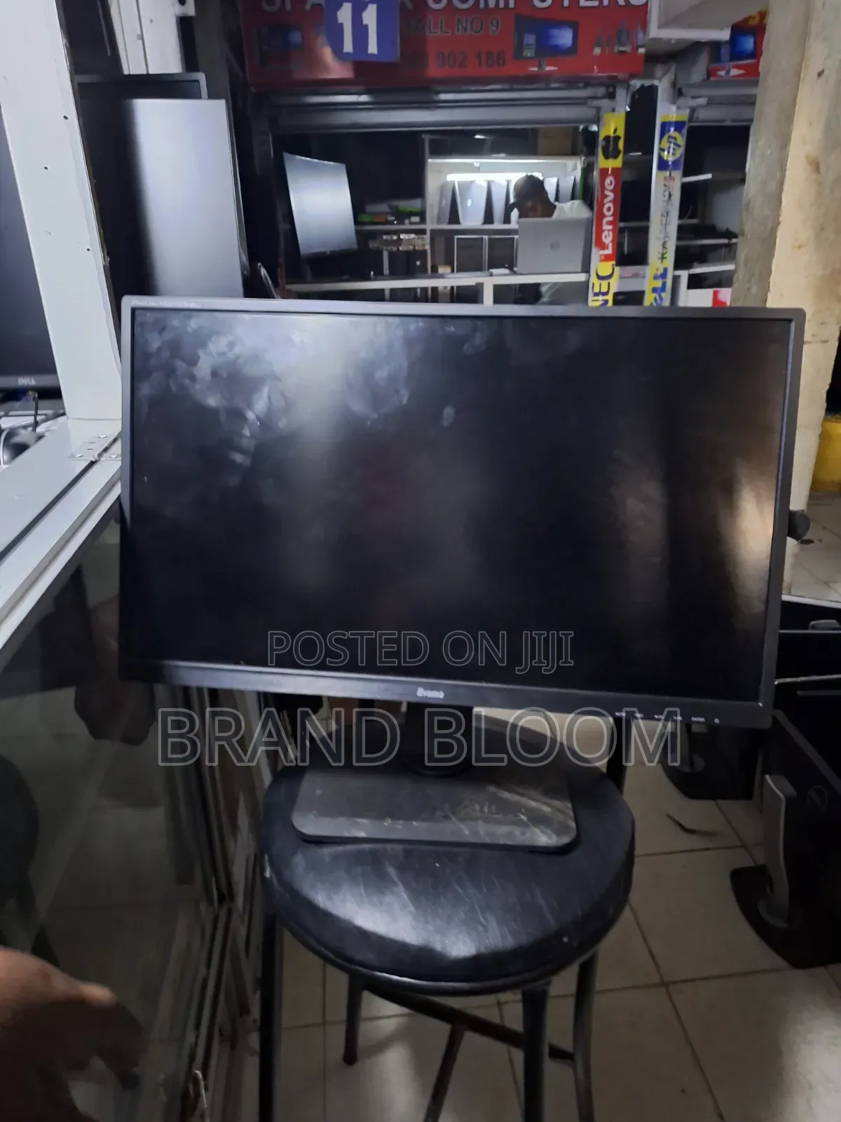 Islamabad 27 Inches Monitor