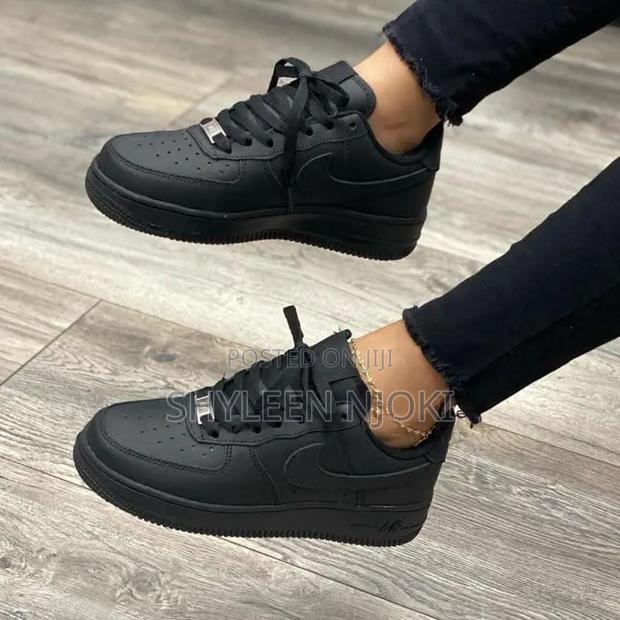 Airforce 1sneakers - main view