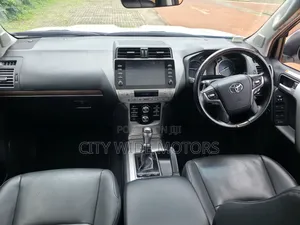 Toyota Land Cruiser Prado 2021 White