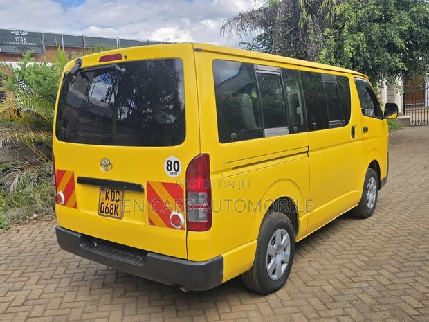 Toyota HiAce 2014 Yellow - thumbnail 5