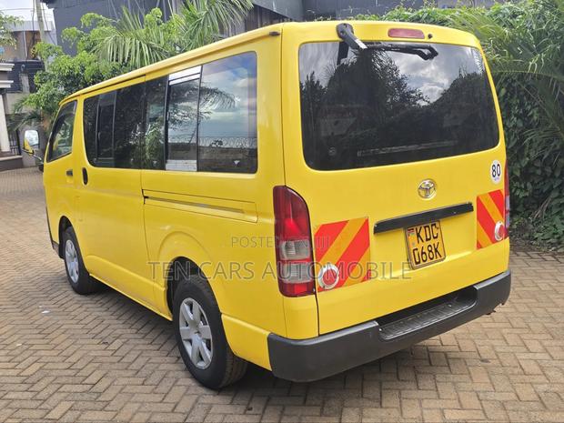 Toyota HiAce 2014 Yellow - thumbnail 6
