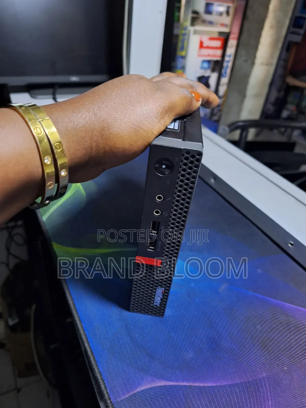 Desktop Computer Lenovo ThinkCentre M700 8GB AMD A4 HDD 500GB