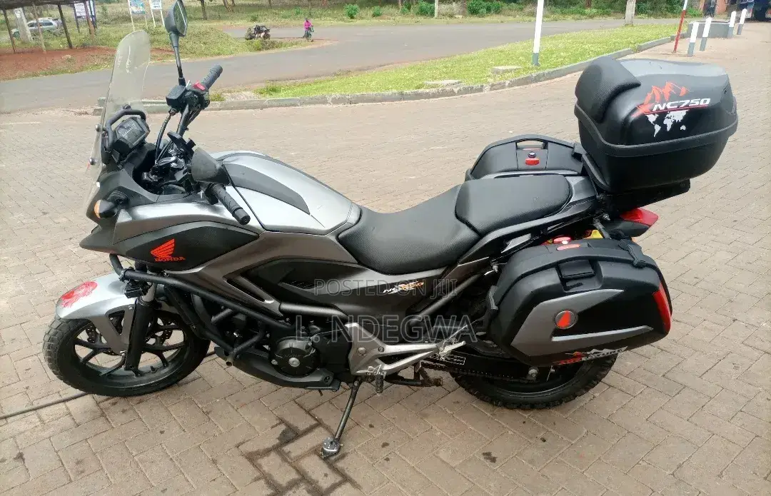 Honda NC700X 2015 Gray