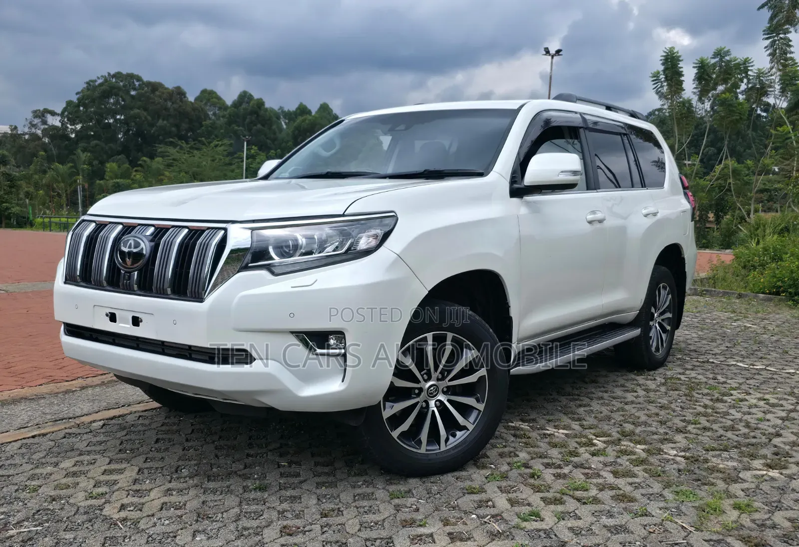 Toyota Land Cruiser 2021 White