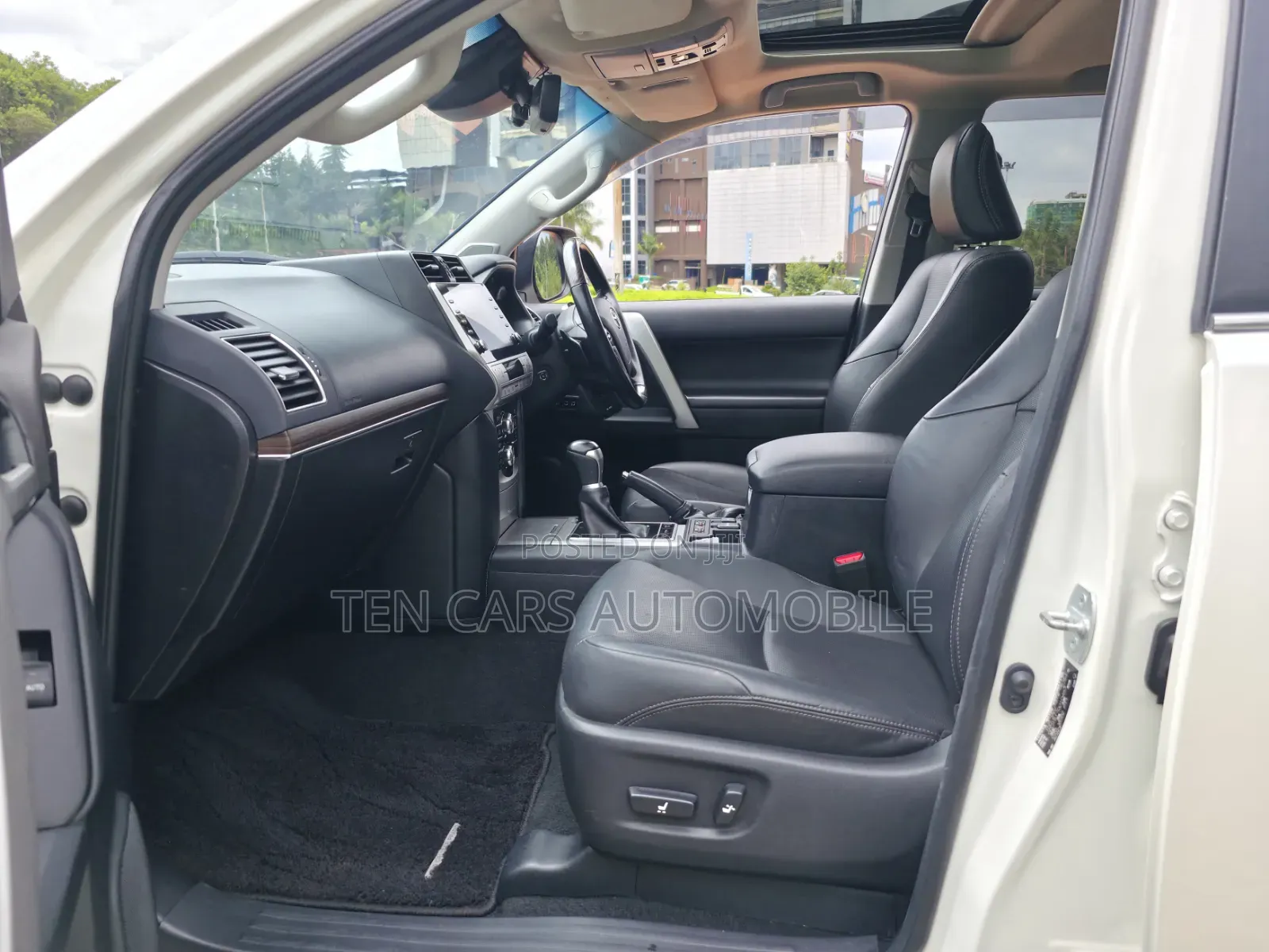 Toyota Land Cruiser 2021 White