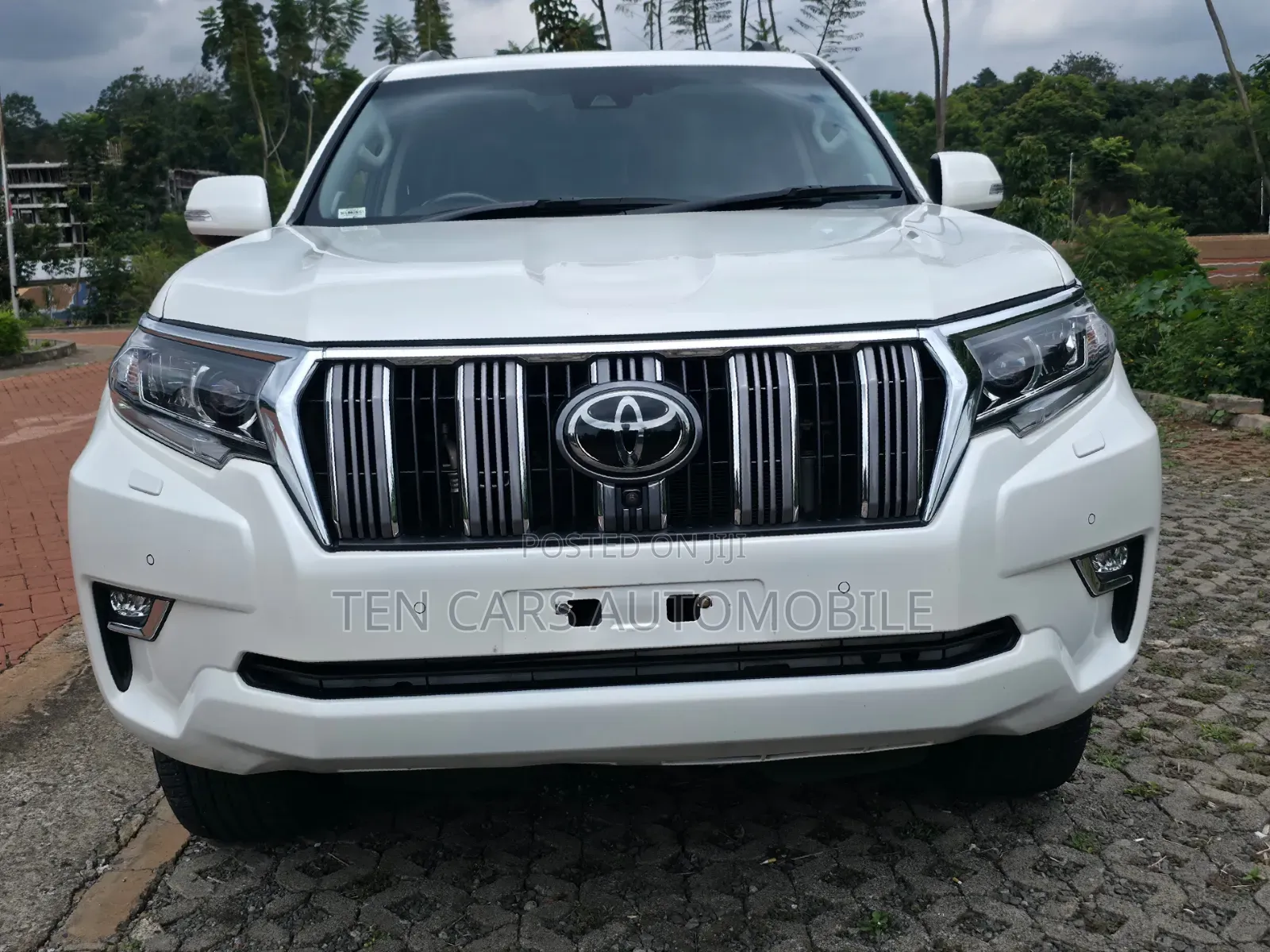Toyota Land Cruiser 2021 White