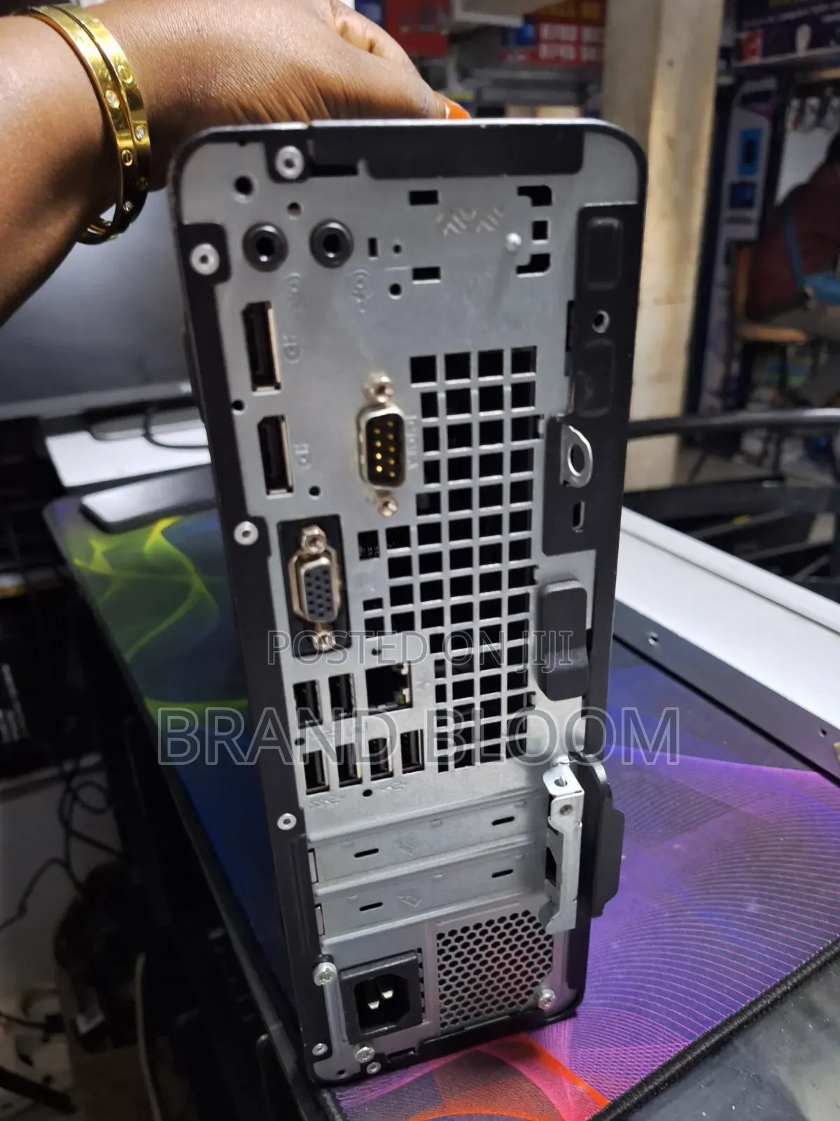 Desktop Computer HP EliteDesk 800 G3 8GB Intel Core i3 HDD 500GB