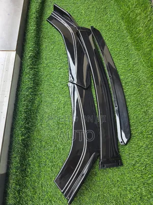Universal Front Carbon Fiber Bumper Lip Splitter