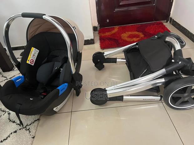 Baby Stroller - thumbnail 3