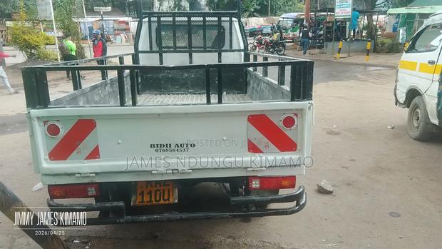 Toyota Dyna 3l Diesel Engine 2000 White - thumbnail 9