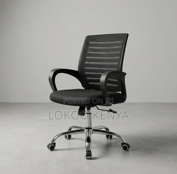 Office Chair; Black Mid Back Mesh Swivel Secretarial Seat - thumbnail 2