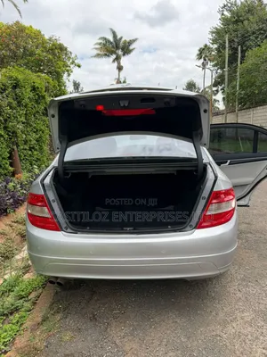 Mercedes-Benz C200 2010 Silver