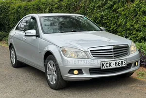 Mercedes-Benz C200 2010 Silver