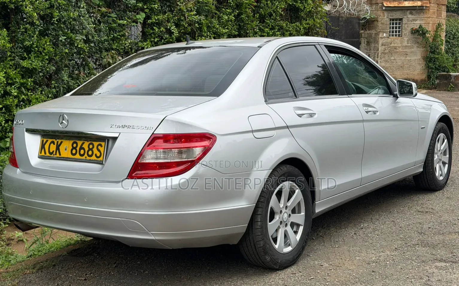 Mercedes-Benz C200 2010 Silver