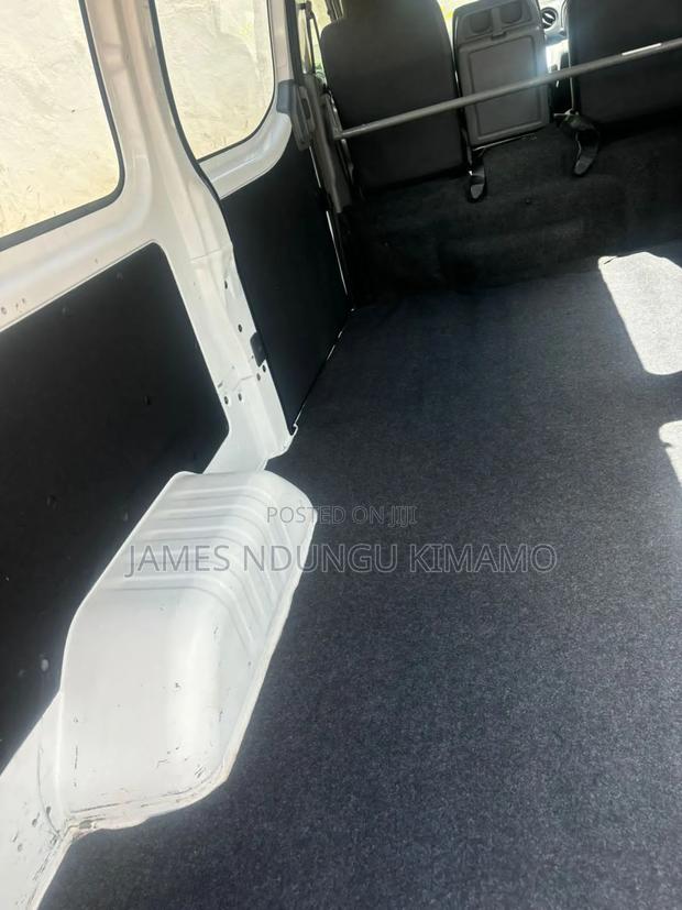New Nissan Caravan (Urvan) 2019 White - thumbnail 7
