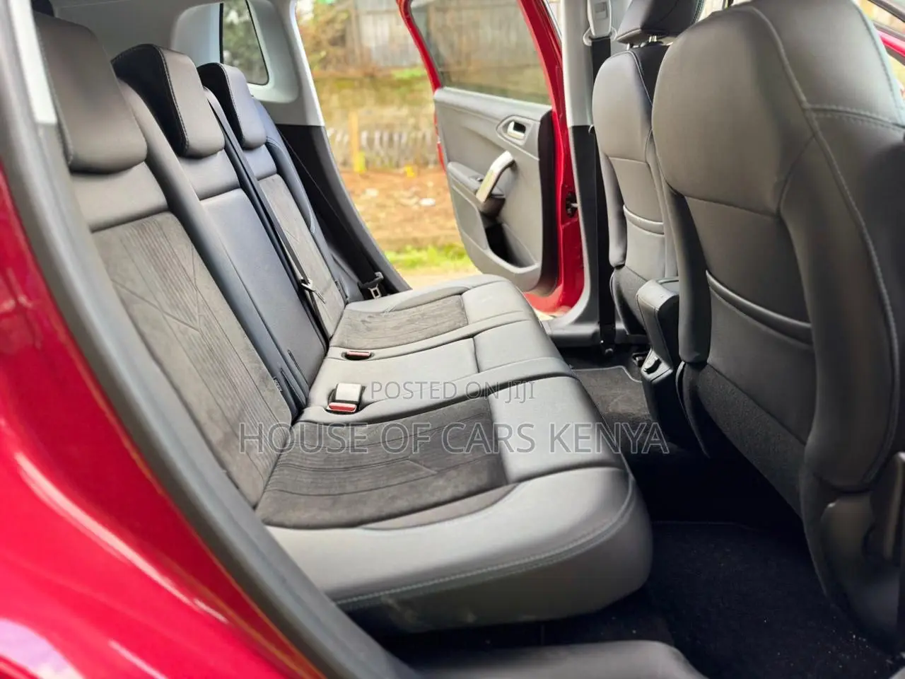 Peugeot 2008 2019 Red