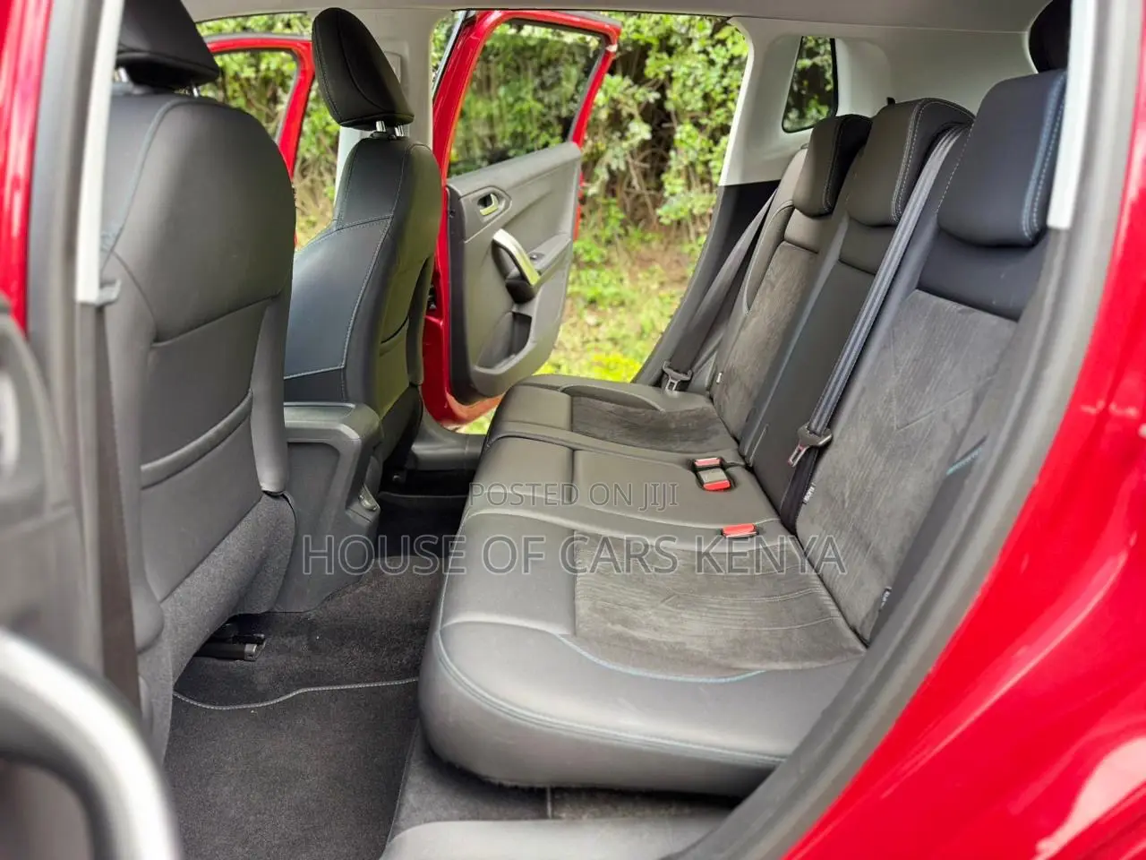 Peugeot 2008 2019 Red