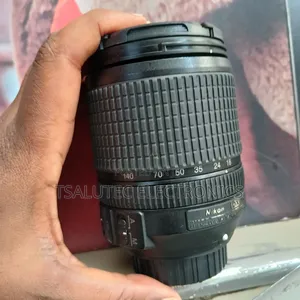 Nikon Lenae