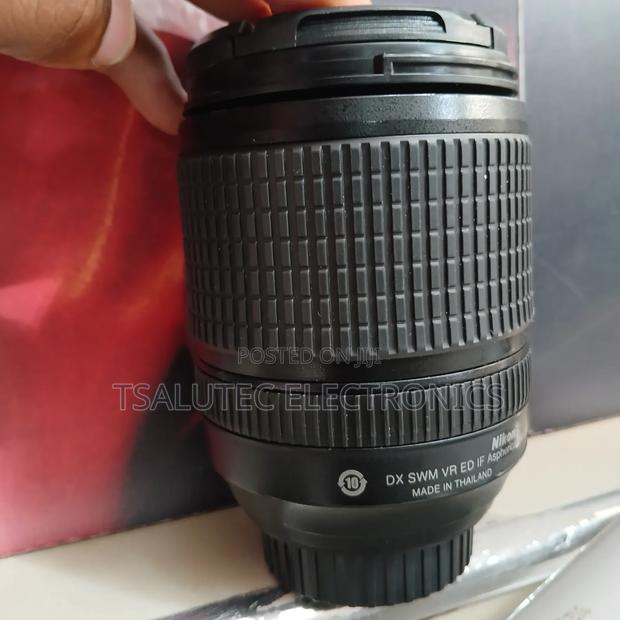 Nikon Lenae - thumbnail 3