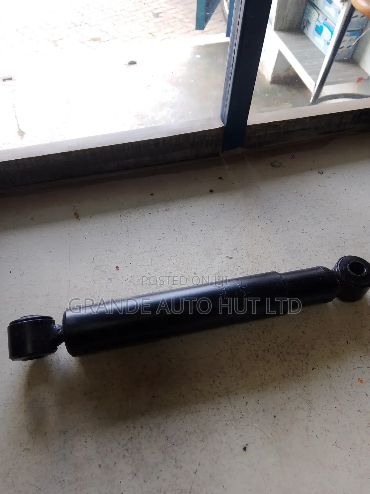 Rear Shock Absorbers Suzuki Maruti (Wdkyb Brand)