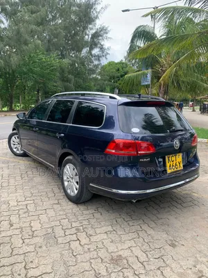 Volkswagen Passat 2012 Blue
