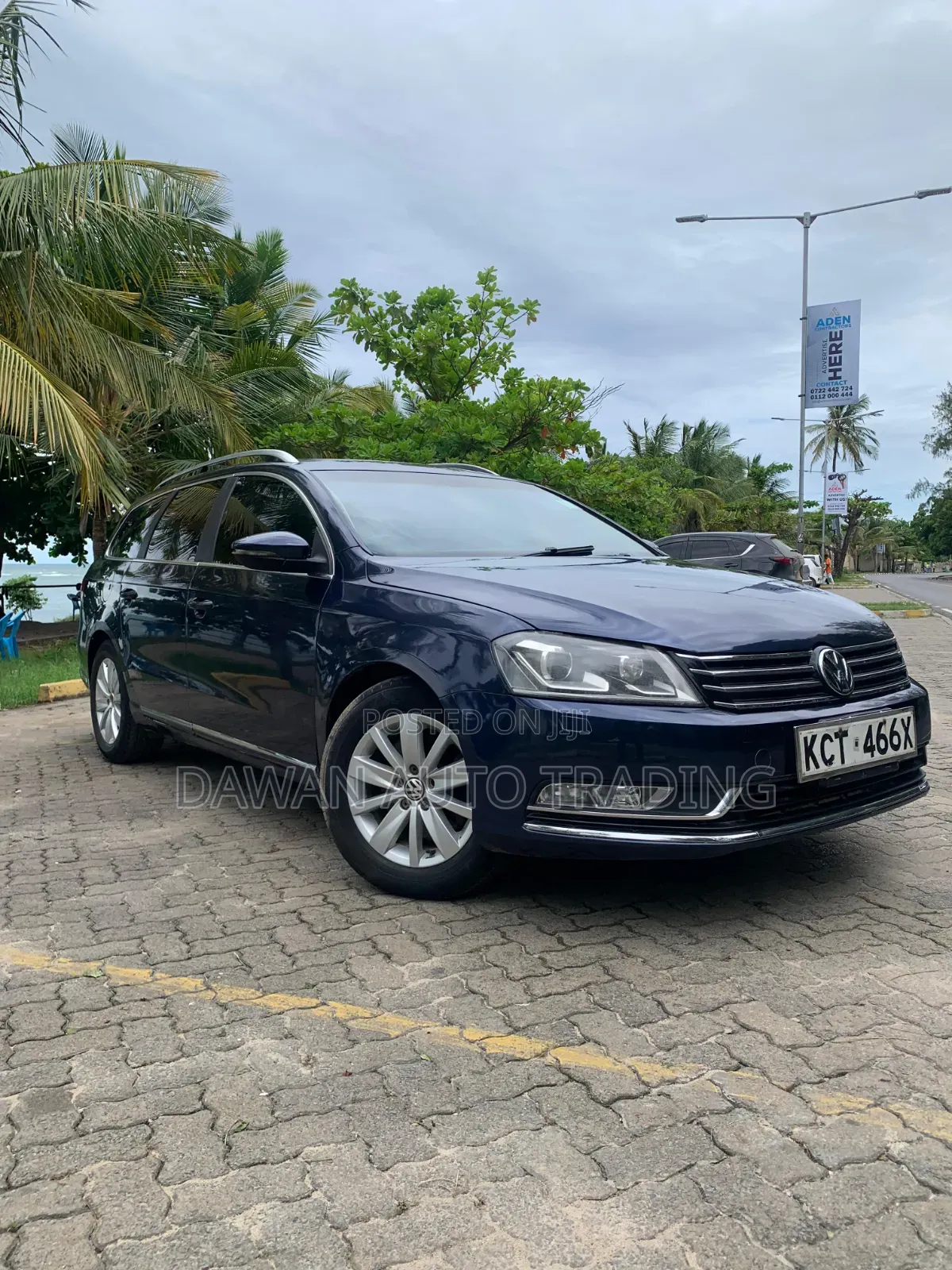 Volkswagen Passat 2012 Blue