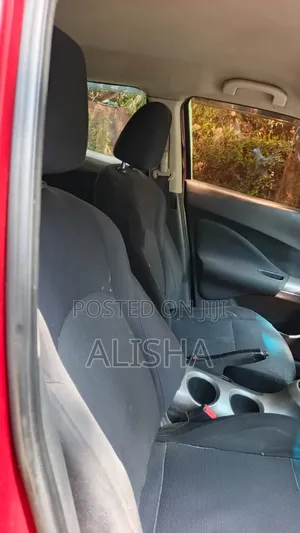 Nissan Juke 2011 Red