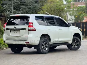 Toyota Land Cruiser Prado 2.7 VVT-i 2016 White