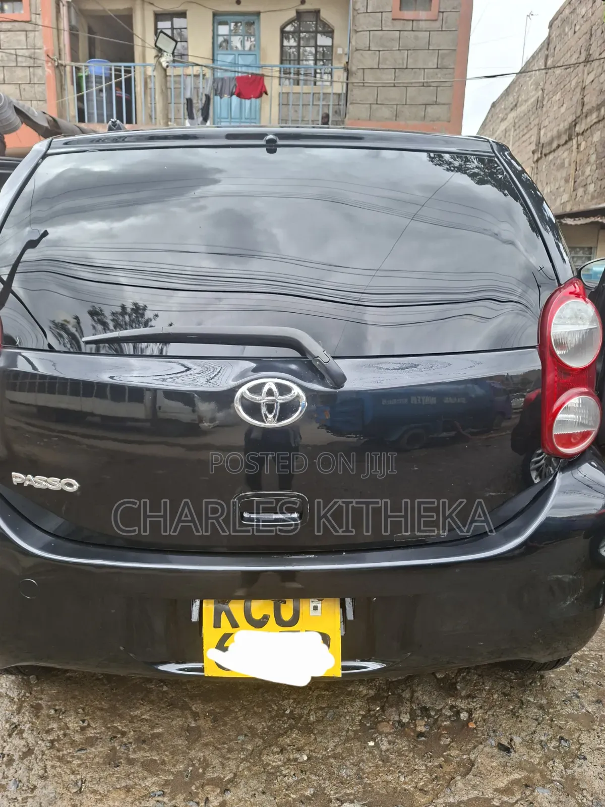 Toyota Passo 2012 Black