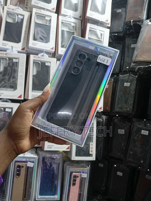 Samsung Galaxy Z Fold 5, Protective Case With an S Pen Holder - thumbnail 2
