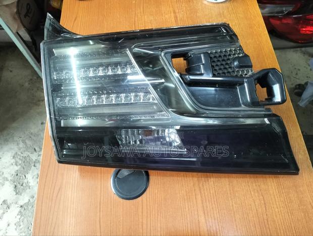 Toyota Vellfire Bootlight 2018 - main view