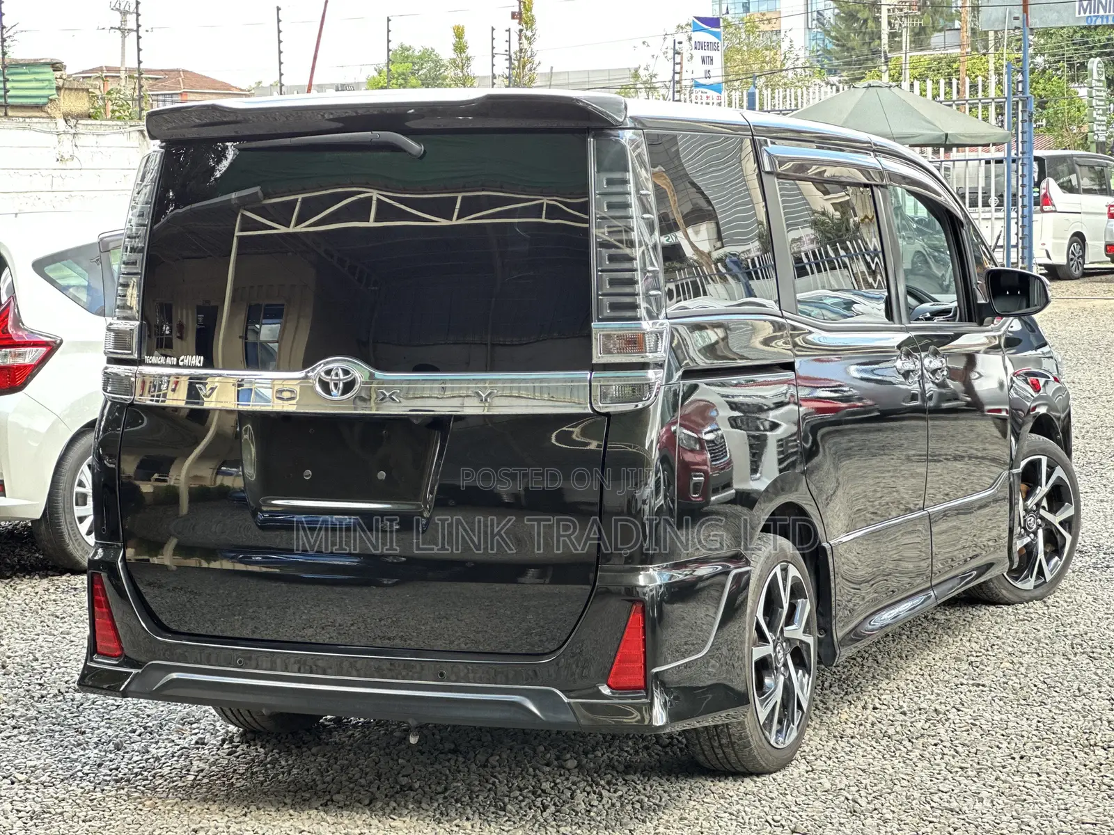 Toyota Voxy 2019 Green