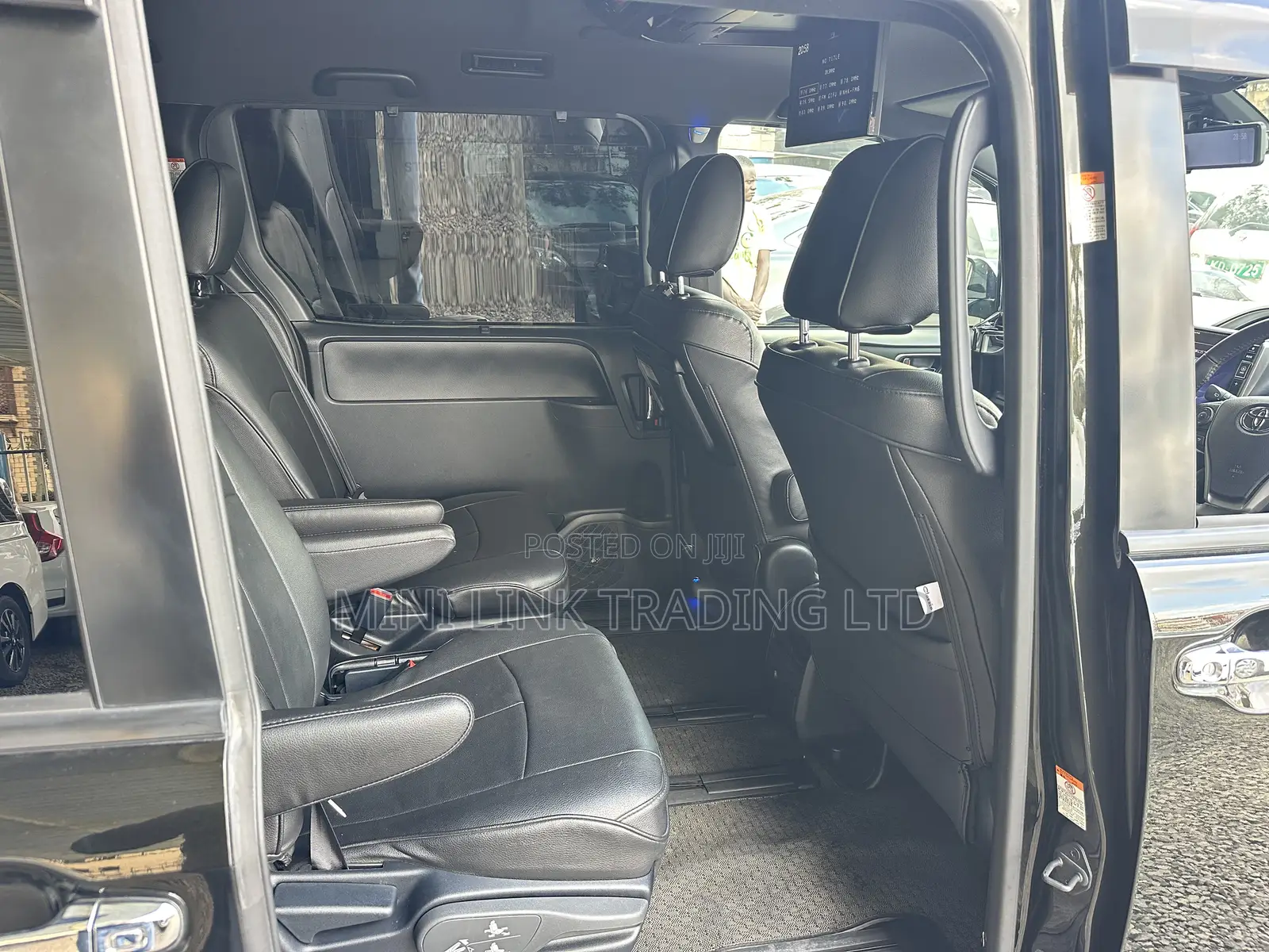 Toyota Voxy 2019 Green