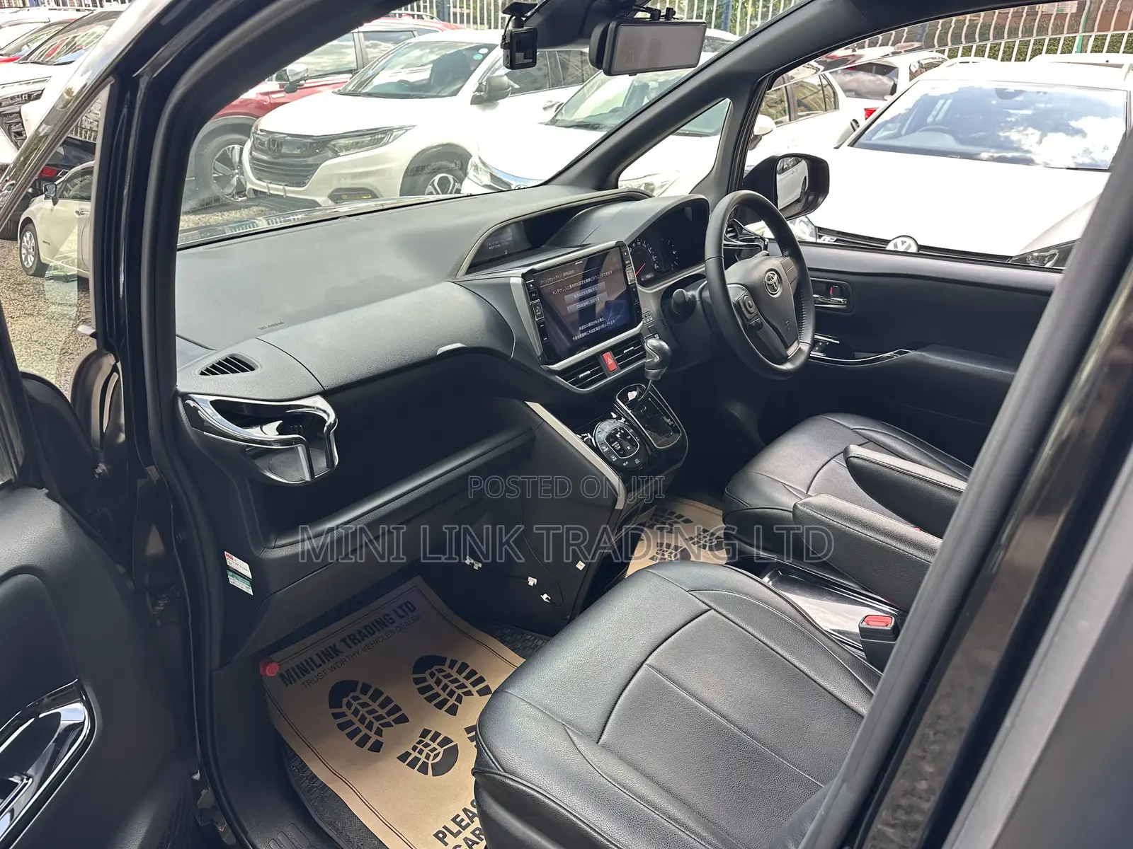 Toyota Voxy 2019 Green