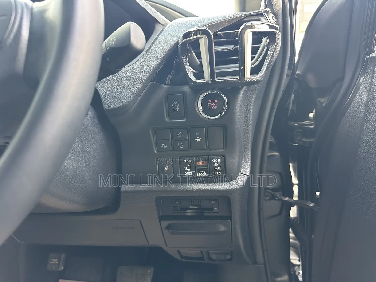 Toyota Voxy 2019 Green