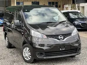 Nissan NV200 SV 2019 Brown