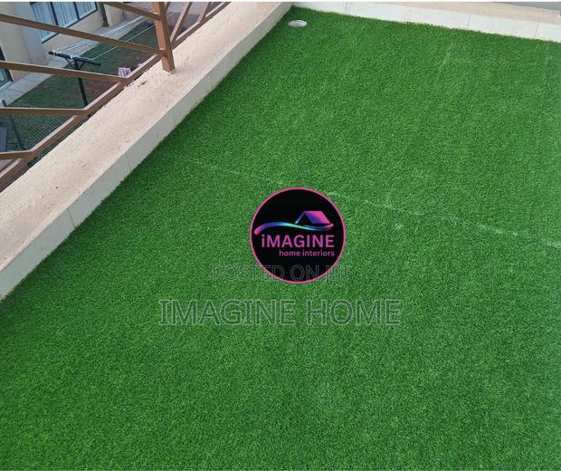 Stunning Floor Turf Grass Carpet - thumbnail 2