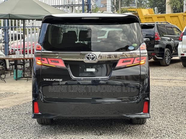 Toyota Vellfire 2019 Black - thumbnail 6