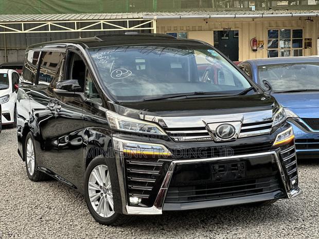 Toyota Vellfire 2019 Black - thumbnail 2