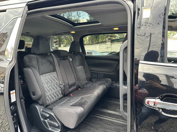 Toyota Vellfire 2019 Black - thumbnail 10
